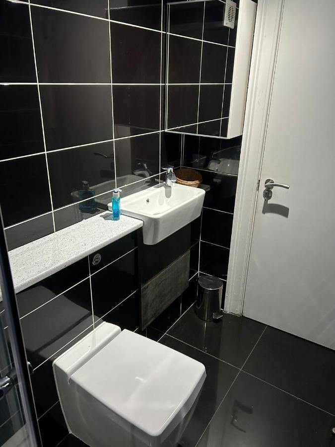 Twin Room With En-Suite EDI Exterior foto